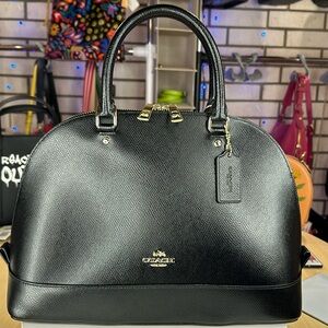 💥NWOT COACH - Sierra Satchel - GE635